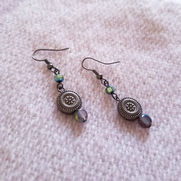 New Handmade Earrings with cryatals - Picture 4 of 5